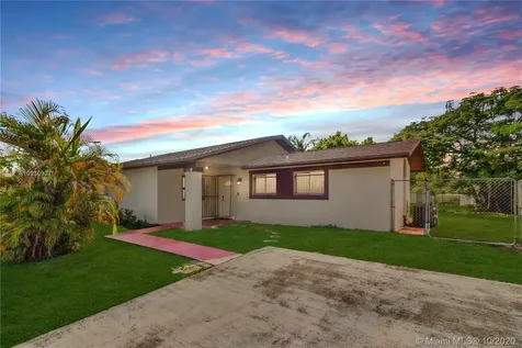 12218 SW 210th Street Miami FL 33177