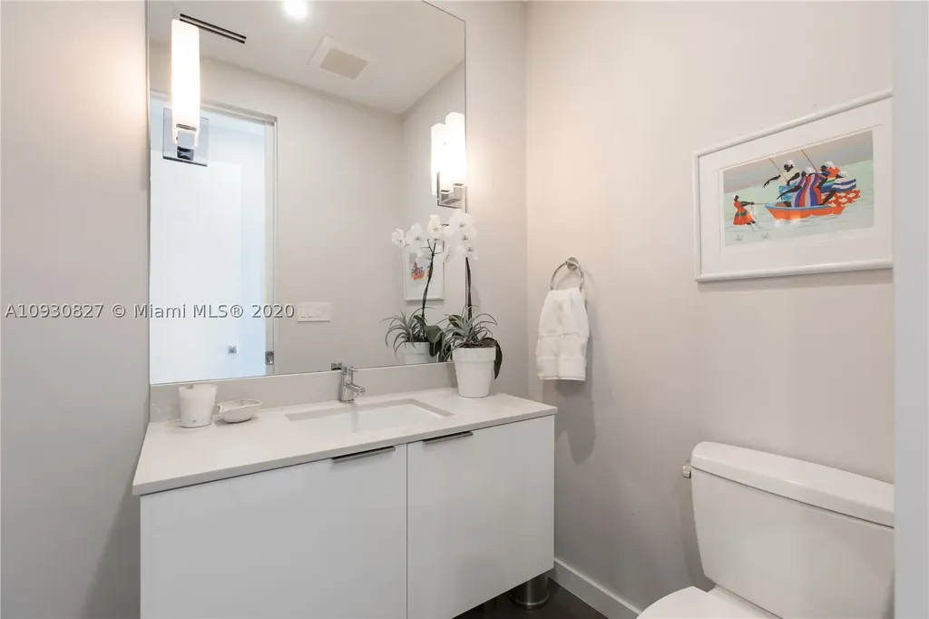 11 Island Avenue Miami Beach FL 33139