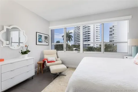 11 Island Avenue Miami Beach FL 33139
