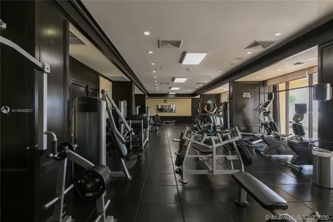 11 Island Avenue Miami Beach FL 33139