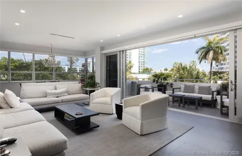 11 Island Avenue Miami Beach FL 33139