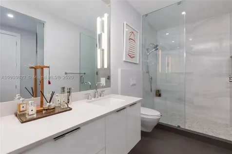 11 Island Avenue Miami Beach FL 33139
