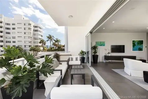 11 Island Avenue Miami Beach FL 33139