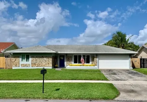 5841 SW 119th Avenue Cooper City FL 33330
