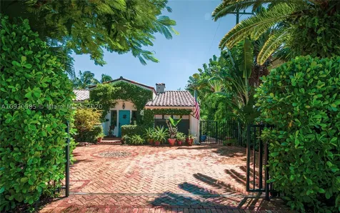 1008 16th Street Miami Beach FL 33139