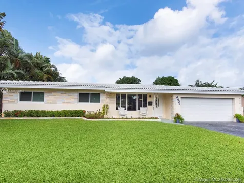 4451 NE 17th Terrace Oakland Park FL 33334