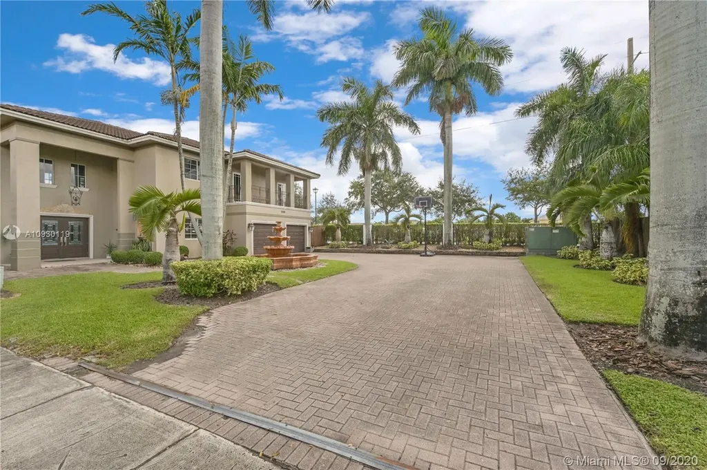 15701 SW 138th Terrace Miami FL 33196