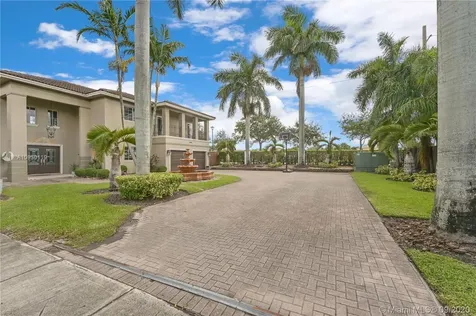 15701 SW 138th Terrace Miami FL 33196