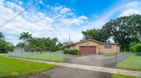 5650 SW 5th Street Plantation FL 33317
