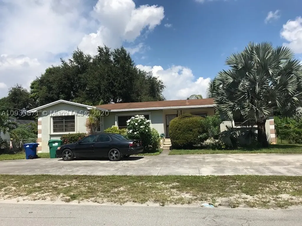 2015 NW 92nd Street Miami FL 33147