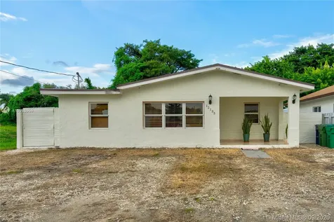 12135 SW 218th Street Miami FL 33170