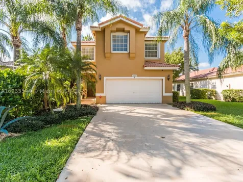 4950 Pelican Manor Coconut Creek FL 33073