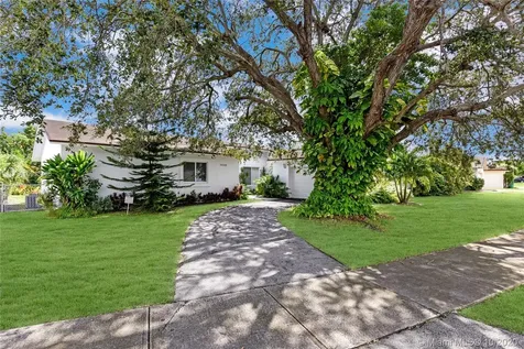 16505 SW 104th Court Miami FL 33157