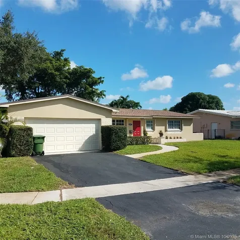 8621 NW 19th Street Pembroke Pines FL 33024