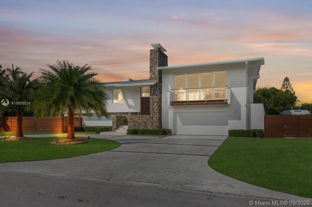17600 SW 83rd Court Palmetto Bay FL 33157