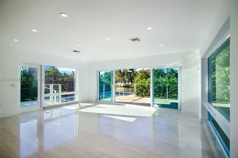 1100 Belle Meade Island Drive Miami FL 33138