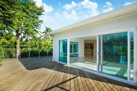 1100 Belle Meade Island Drive Miami FL 33138