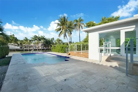 1100 Belle Meade Island Drive Miami FL 33138