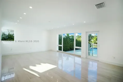 1100 Belle Meade Island Drive Miami FL 33138