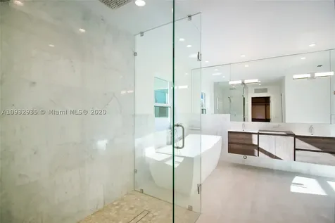 1100 Belle Meade Island Drive Miami FL 33138