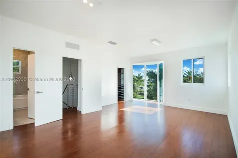 1100 Belle Meade Island Drive Miami FL 33138