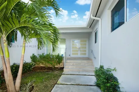 1100 Belle Meade Island Drive Miami FL 33138
