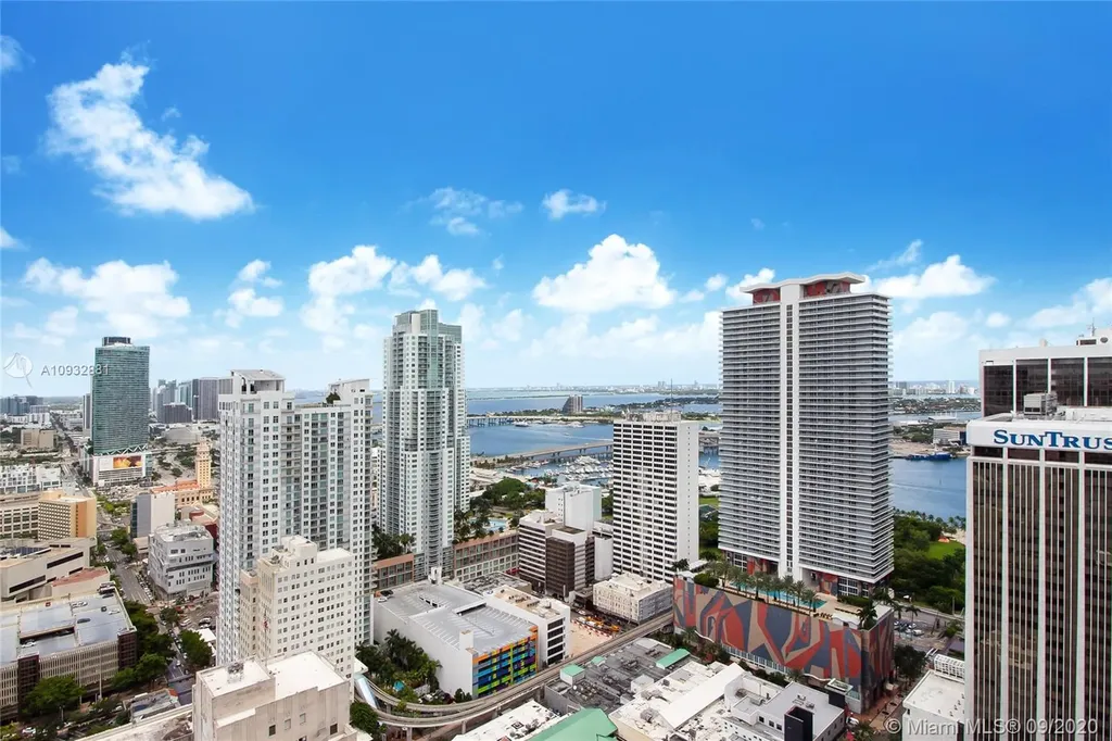 151 SE 1st Street Miami FL 33131