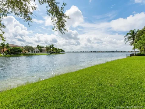 5077 SW 167th Avenue Miramar FL 33027