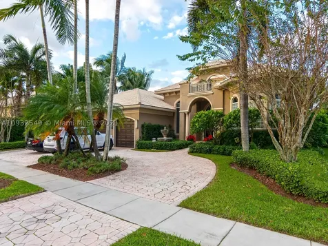 11075 Blue Palm Street Plantation FL 33324