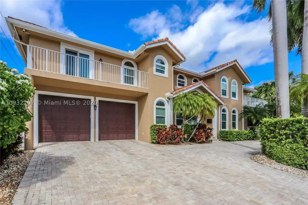 850 N 11th Avenue Hollywood FL 33019