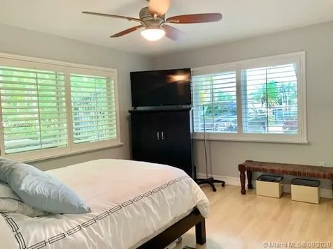 2085 Ixora Road North Miami FL 33181