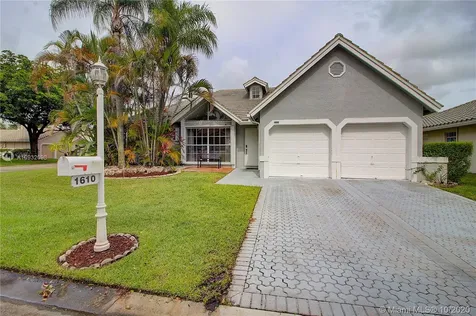 1610 NW 106th Lane Coral Springs FL 33071