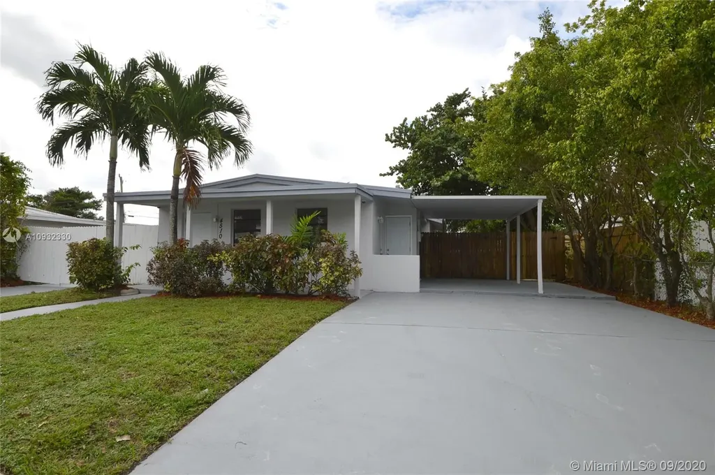 4510 SW 39th Street West Park FL 33023