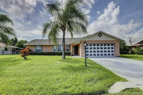 2336 SE Avalon Road Port St. Lucie FL 34952