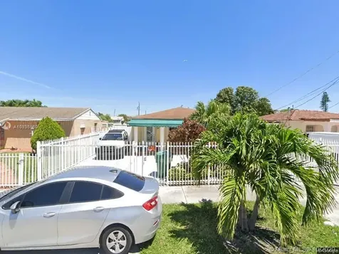 3331 NW 17th Street Miami FL 33125
