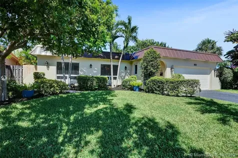 1551 NE 40th Street Oakland Park FL 33334