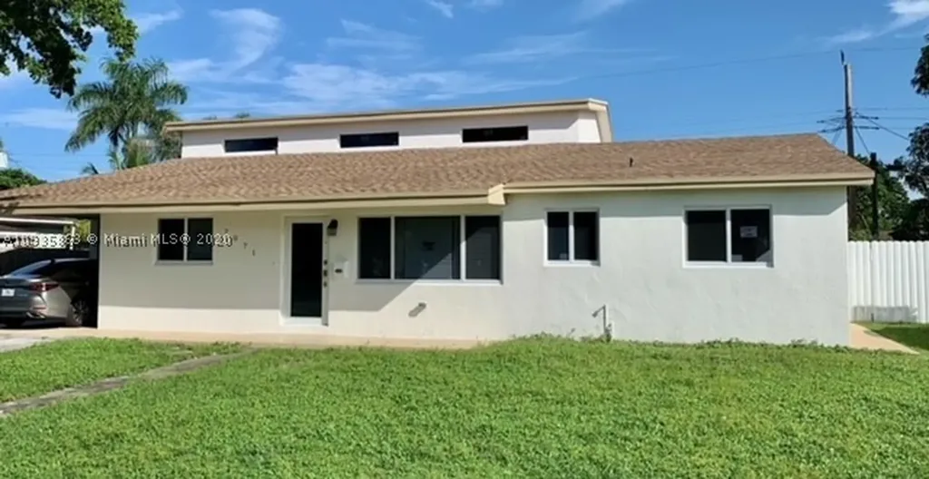 7071 Tyler Street Hollywood FL 33024