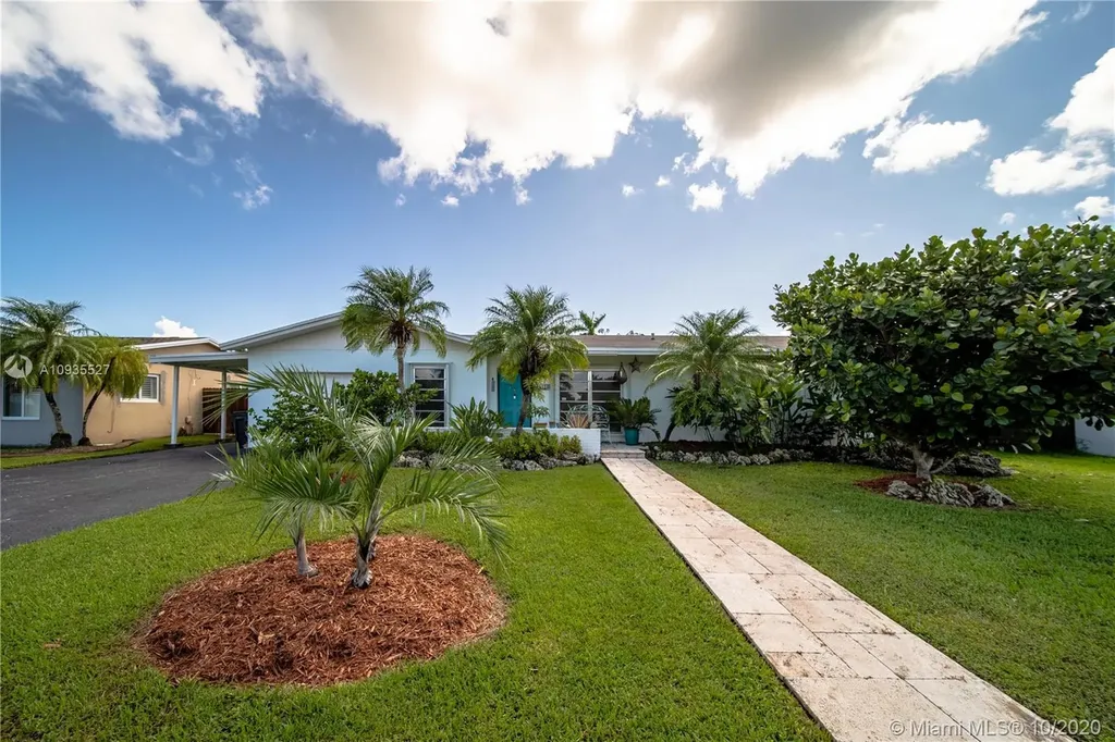 17901 SW 91st Avenue Palmetto Bay FL 33157