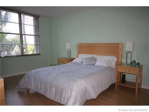 5161 Collins Avenue Miami Beach FL 33140