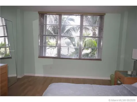 5161 Collins Avenue Miami Beach FL 33140
