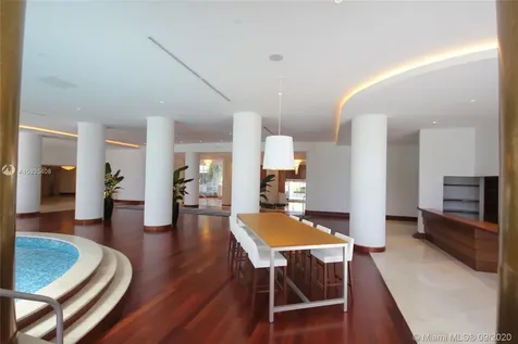 5161 Collins Avenue Miami Beach FL 33140