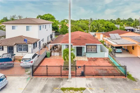825 E 26th Street Hialeah FL 33013