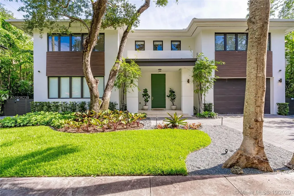 5220 San Ignacio Avenue Miami FL 33146