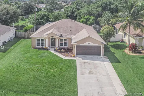4445 SW Gagnon Road Port St. Lucie FL 34953