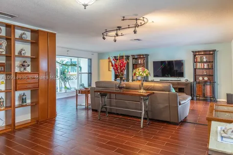 5130 Jackson Street Hollywood FL 33021