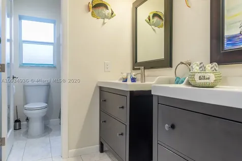 5130 Jackson Street Hollywood FL 33021