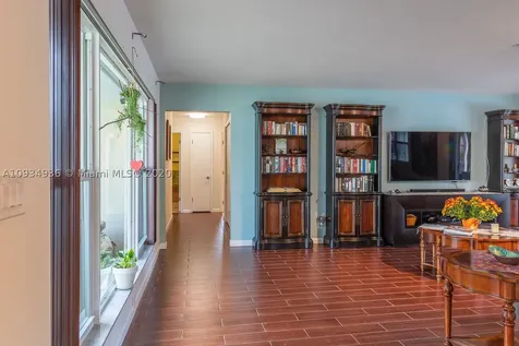5130 Jackson Street Hollywood FL 33021