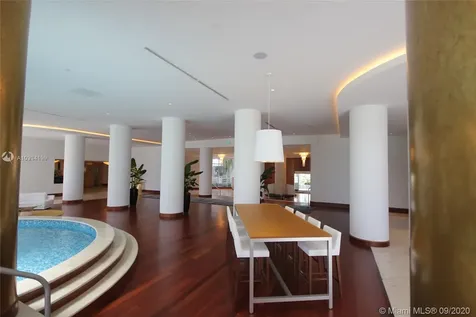 5161 Collins Avenue Miami Beach FL 33140
