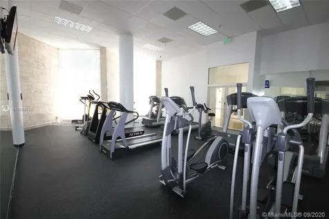 5161 Collins Avenue Miami Beach FL 33140