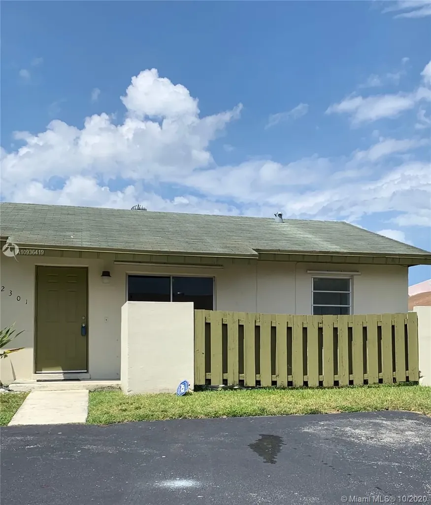 12301 SW 111th S Canal Street Road Miami FL 33186